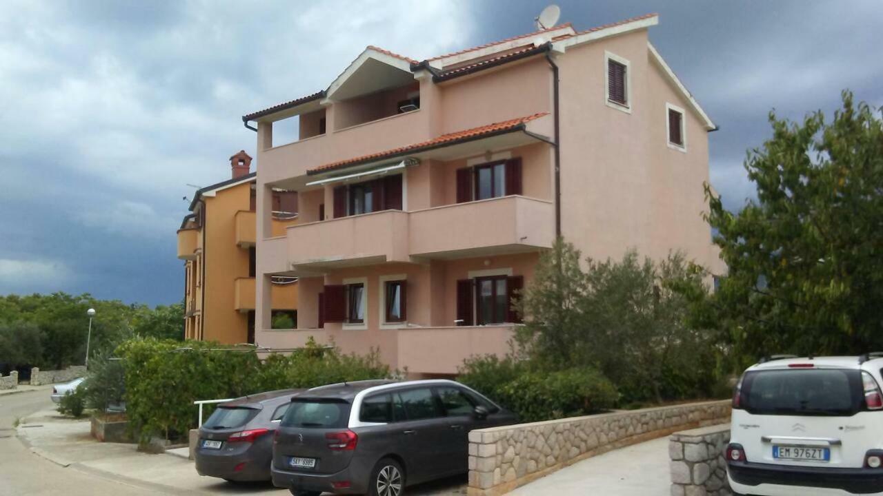 Laura And Nevio Apartments And Rooms 크레스 외부 사진
