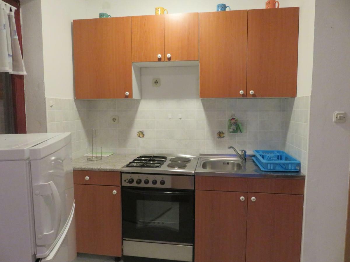 Laura And Nevio Apartments And Rooms 크레스 외부 사진
