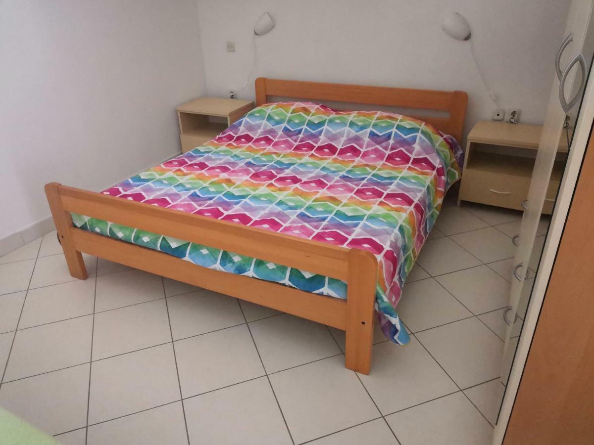 Laura And Nevio Apartments And Rooms 크레스 외부 사진